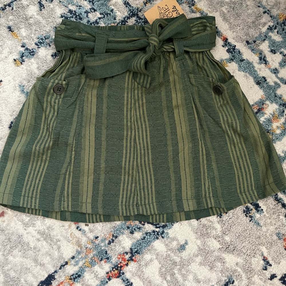 Green skirt size medium